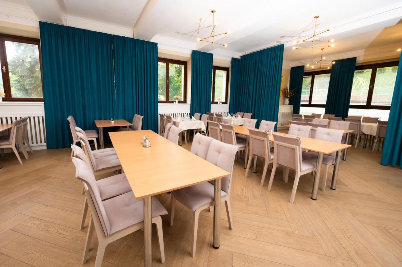 Hotel Dszsu Trenčianske Teplice المظهر الخارجي الصورة