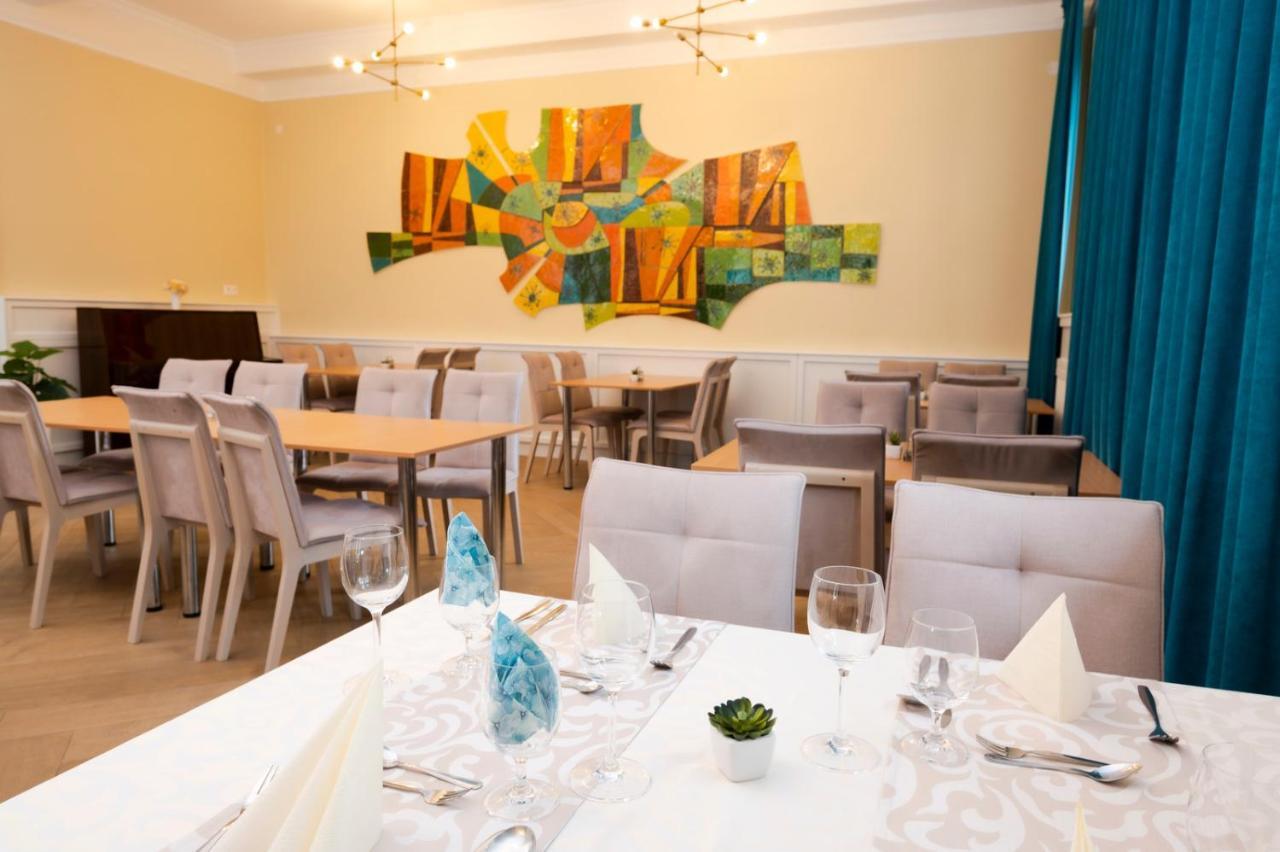 Hotel Dszsu Trenčianske Teplice المظهر الخارجي الصورة